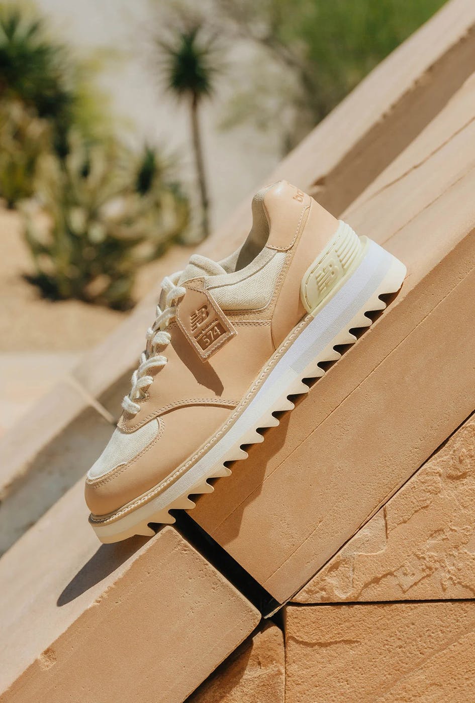 Shark-Soled 574 Drops in Veg-Tanned Leather
